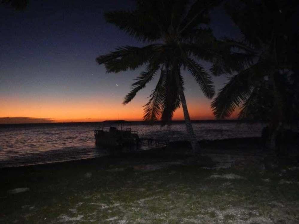 Reef Motel - Aitutaki Arutanga Eksteriør billede